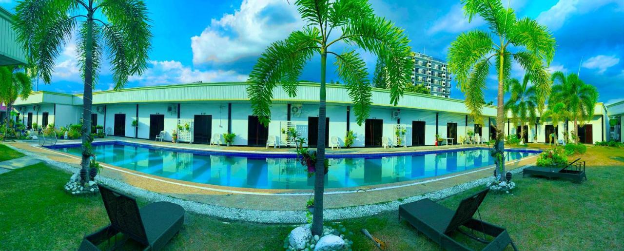 Ogh Resort Hotel Angeles Buitenkant foto